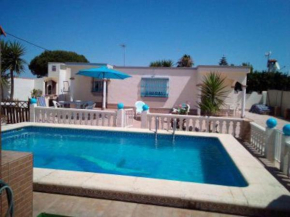 El Verano Azul Casa con piscina